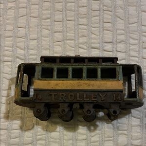Vintage Cast Iron Trolley-14